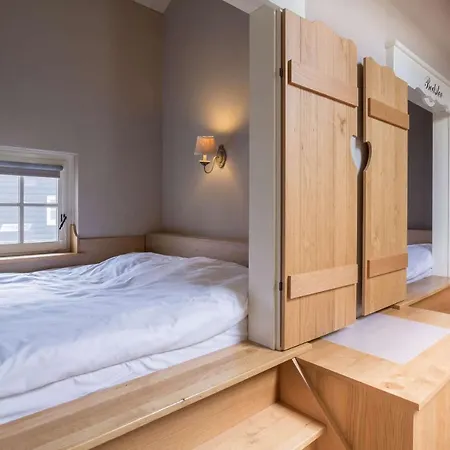 Appartement Luxe Boerderijlodge Bij Hofstede Landduin