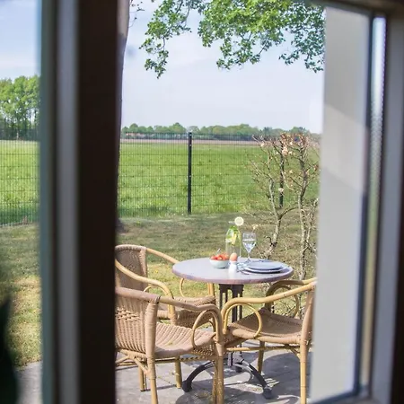 Appartement Luxe Boerderijlodge Bij Hofstede Landduin